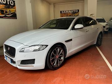 JAGUAR XF 3.0d V6 2015 TETTO APRIBILE FULL OPTIONA