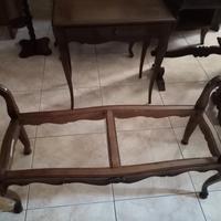 mobili , tappeto, tavola 