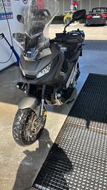 XADV 750