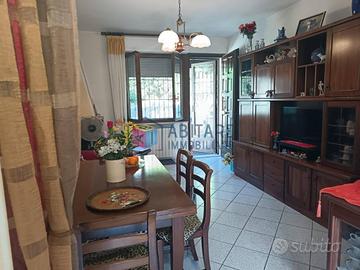Villetta a schiera di 107 m² con 5 locali e box au