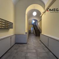 CENTRALE - Ristrutturato con terrazza di 35 mq.