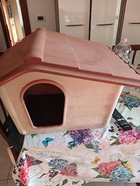 Cuccia piccola (cane/gatto) in plastica,da esterno