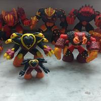 Gormiti del "Fuoco" da collezione con spilla sotto