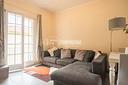 trilocale-ristrutturato-in-residence-con-piscina-