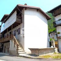 LOC. POZZACCHIO: SPLENDIDA PORZIONE DI CASA INDIPE