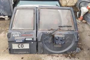 COPPIA PORTELLONI POSTERIORI NISSAN PATROL GR Y60