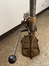 Supporto in ghisa per trapano a colonna