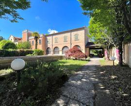 CASA DI CORTE A PONTE SAN NICOLÒ