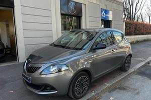 Lancia Ypsilon 1.0 FireFly HYBRID 5p s&s Gold *490