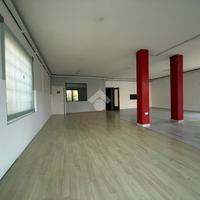 NEGOZIO A CASTIGLIONE DELLE STIVIERE