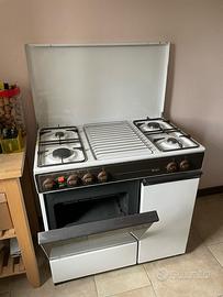 cucina a gas Indesit