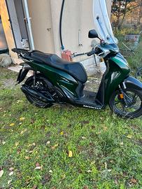 Sh 125 abs 2024 verde vetro