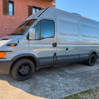 Furgone 3 posti officina mobile