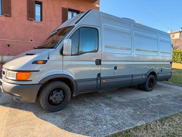 Furgone 3 posti officina mobile