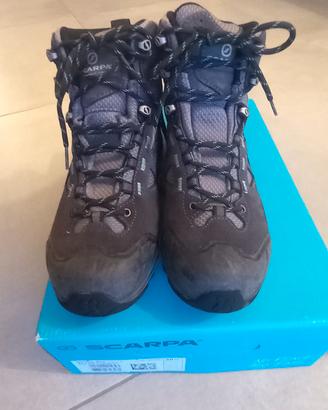 scarpe da trekking donna marca scarpa in goretx