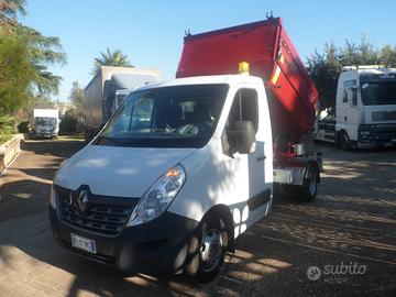 Renault Master compattatore