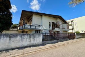 VILLA SINGOLA A ROVIGO