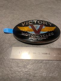 Logo in metallo Victory Motorcycles polaris