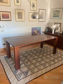 Tavolo in legno massello Design anni 80