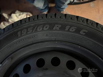 Gomme usate 4 stagioni + cerchioni