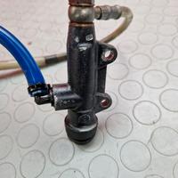 POMPA POSTERIORE KTM EXC 200 1999 2000 SX 125 2001