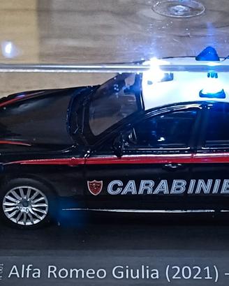Modellino LED 1/43 Alfa Romeo GIULIA Carabinieri