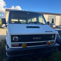 iveco daily 4x4 fari tondi 9 posti esente bollo