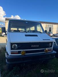 iveco daily 4x4 fari tondi 9 posti esente bollo