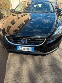 Volvo v40 d2