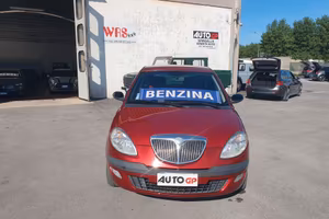 Lancia Ypsilon 1.2 benzina Neopatentati 2005