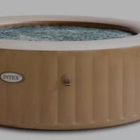 piscina idromassaggio 