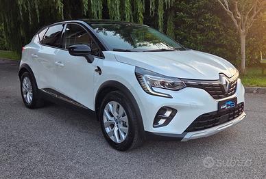 Renault Captur Full Hybrid E-Tech 145 CV Initiale 
