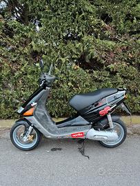 Aprilia Sr 50 replica