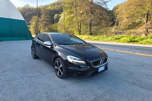 Volvo V40 R-Design 2.0 120 cv