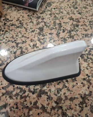 Antenna shark fin 