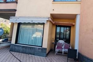 Locale per uso commerciale/ufficio