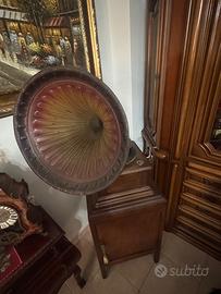 Grammofono antico del 1903