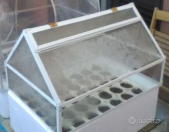 Serra  in PVC e Plexiglass semenzario per germogli