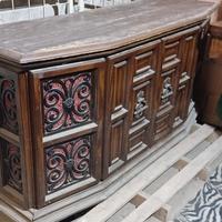 mobile vintage con stereo, cassette e giradischi