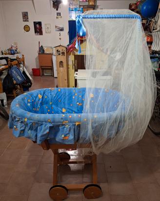 Culla retrò in legno
