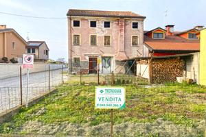 CASA SEMINDIPENDENTE A CITTADELLA