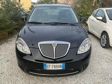 Lancia Ypsilon 1.2 Oro
