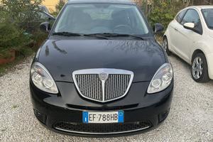 Lancia Ypsilon 1.2 Oro