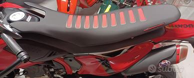 Ducati Hypermotard 698