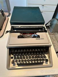 Macchina da scrivere Olivetti Dora