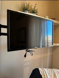 Televisore tv Akai 24 24 pollici Smart LED