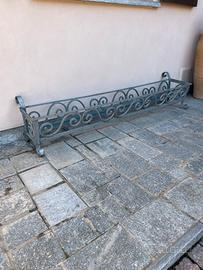 Fioriere in ferro battuto