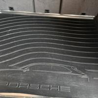 Vasca per vano bagagli porsche cayenne