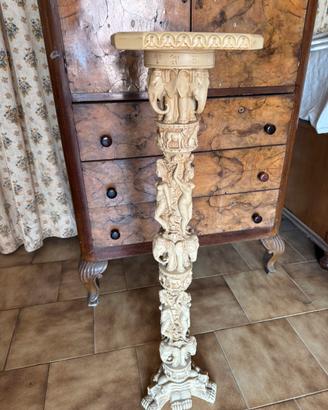 Colonna resina avorio vintage perfetta
