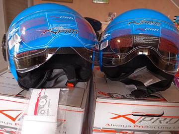 2 caschi jet NUOVI per moto 